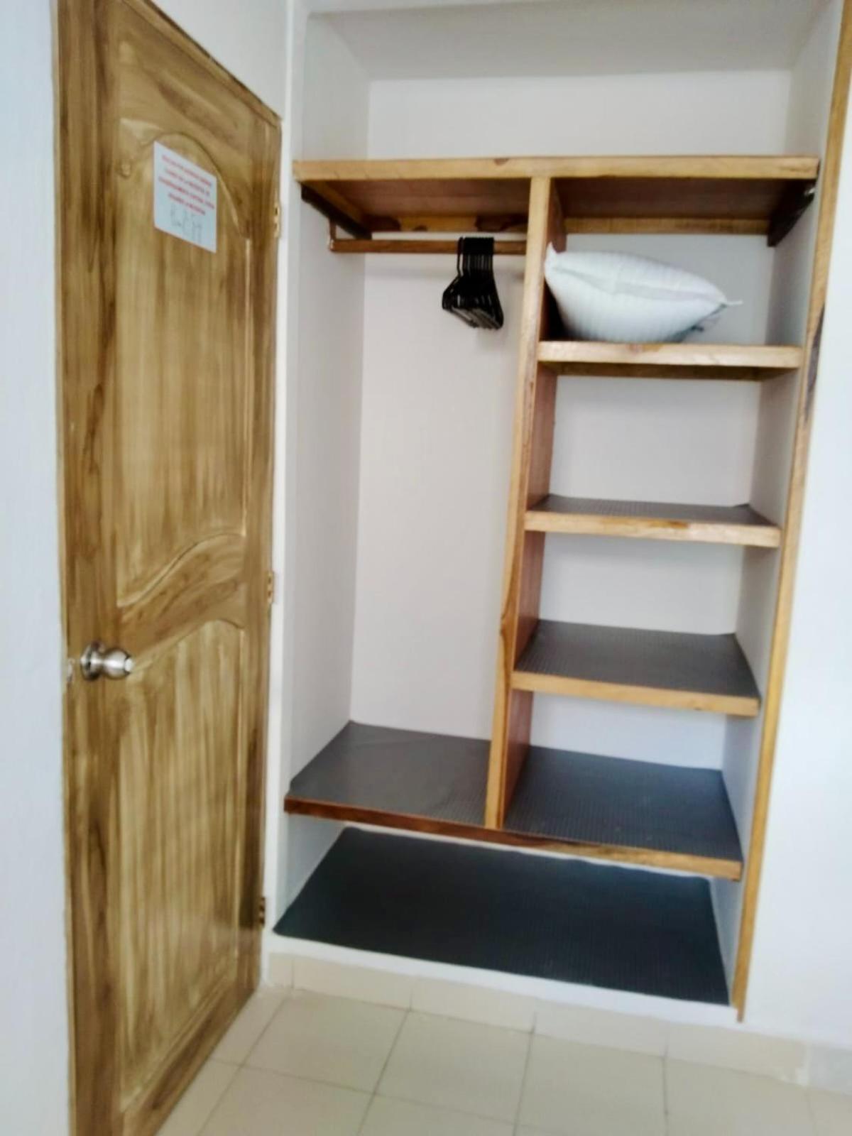 Apto Remodelado A 1 Cuadra Playas Rodadero Apartamento *